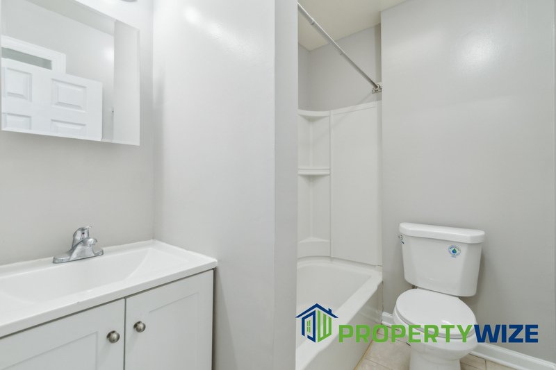 Beautiful 3BR and a Den Home in Great Neighborhood! property image