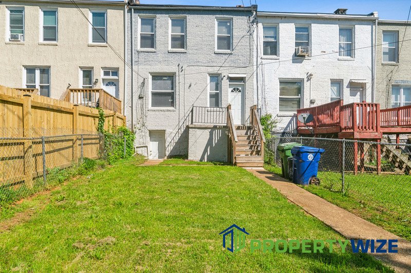 Beautiful 3BR and a Den Home in Great Neighborhood! property image