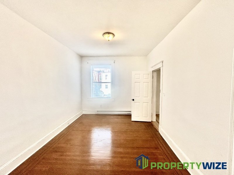 Charming home with a comfortable and functional layout in West Baltimore property image
